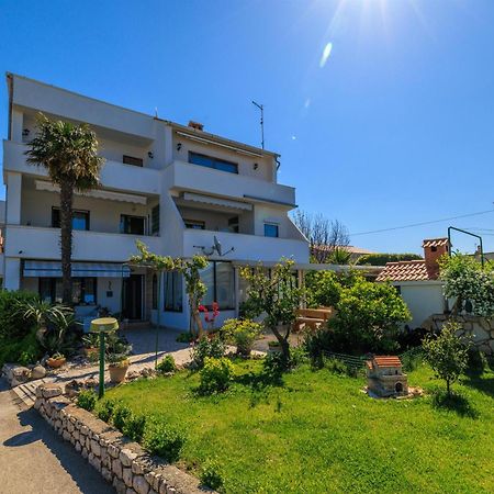 Apartment Ljerka Barbat na Rabu Eksteriør bilde