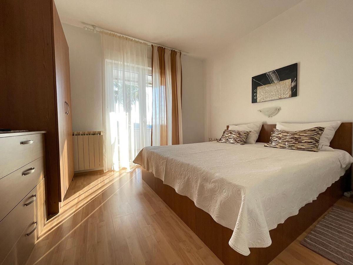 Apartment Ljerka Barbat na Rabu Eksteriør bilde