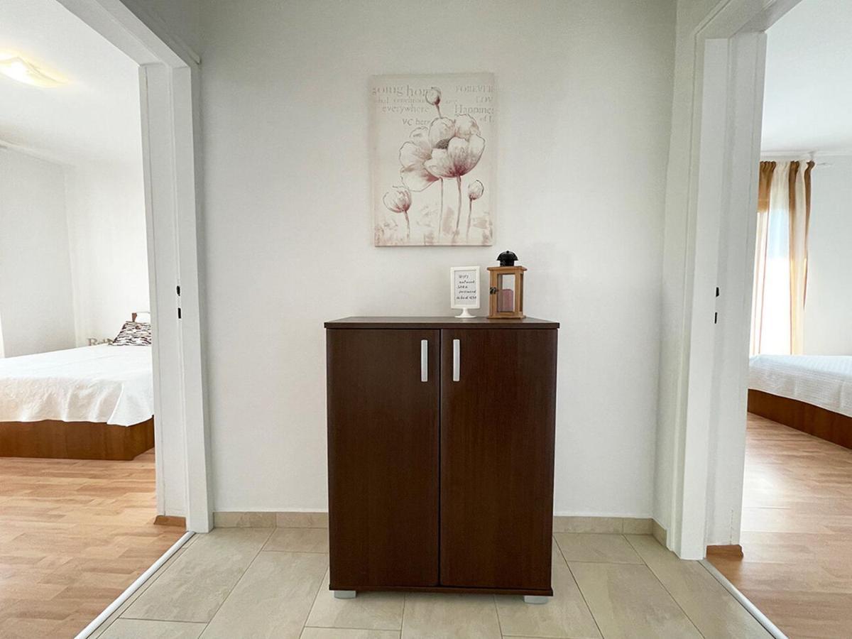 Apartment Ljerka Barbat na Rabu Eksteriør bilde