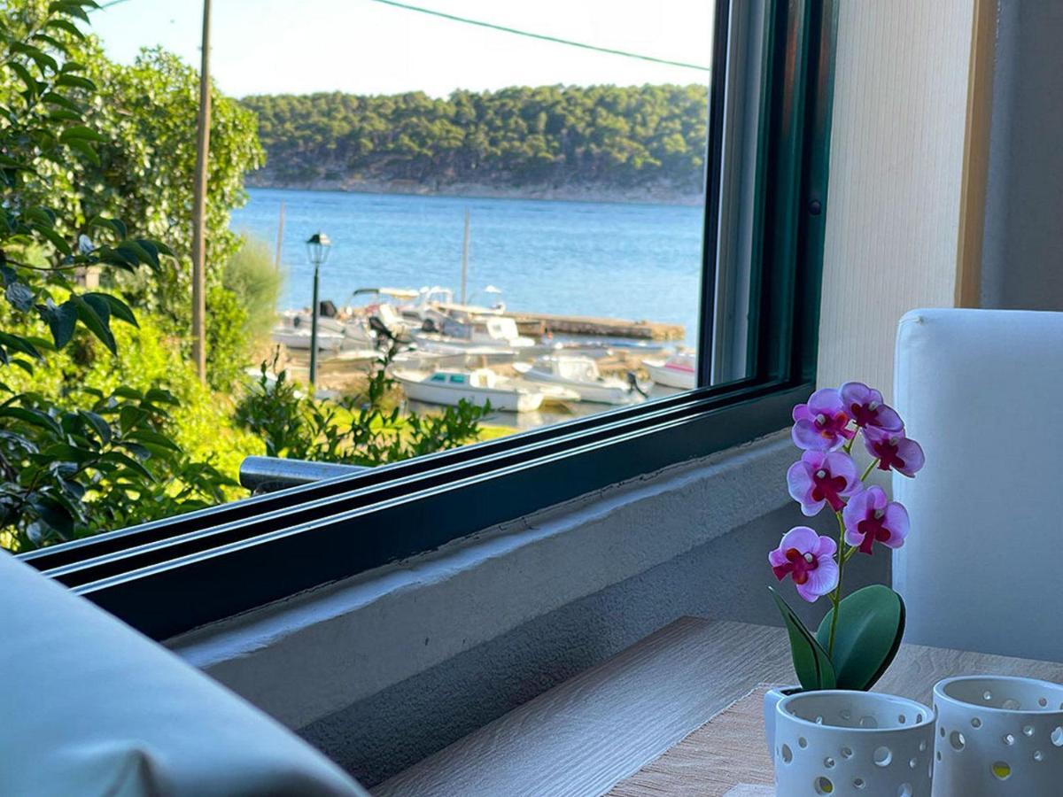 Apartment Ljerka Barbat na Rabu Eksteriør bilde
