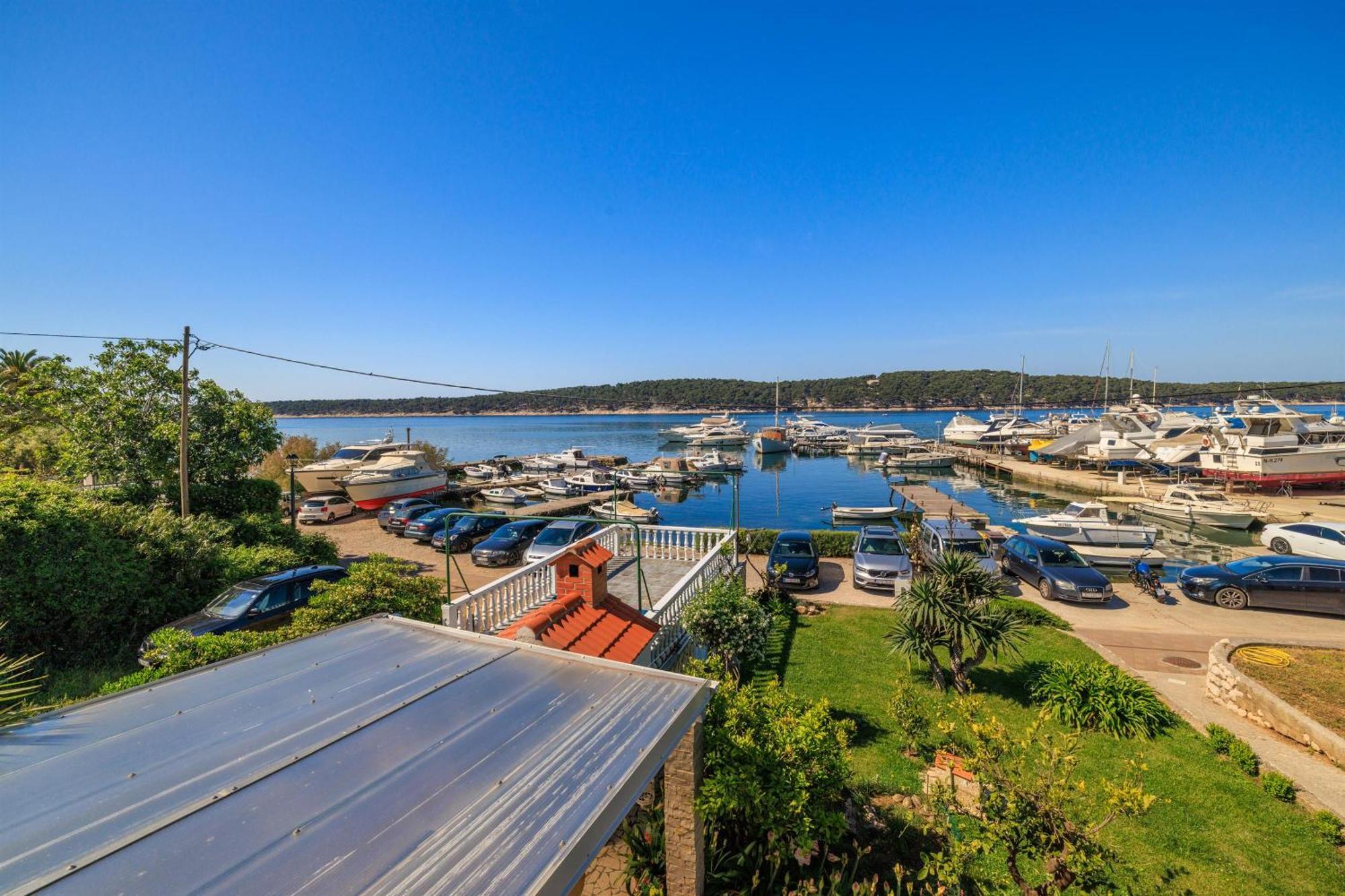 Apartment Ljerka Barbat na Rabu Eksteriør bilde
